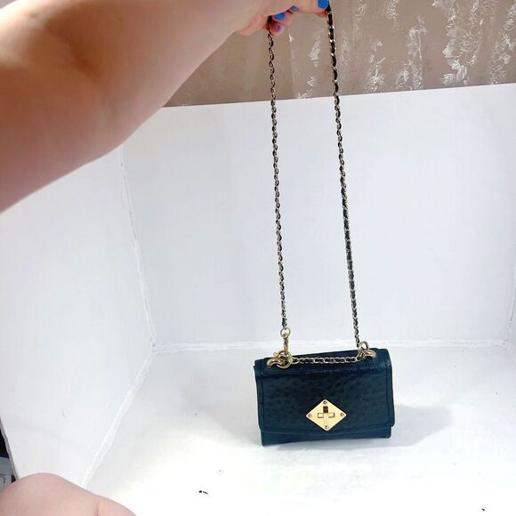 Vintage Tocco Toscano Black Ostrich Leather Structured Crossbody Bag Gold Chain - Picture 2 of 11
